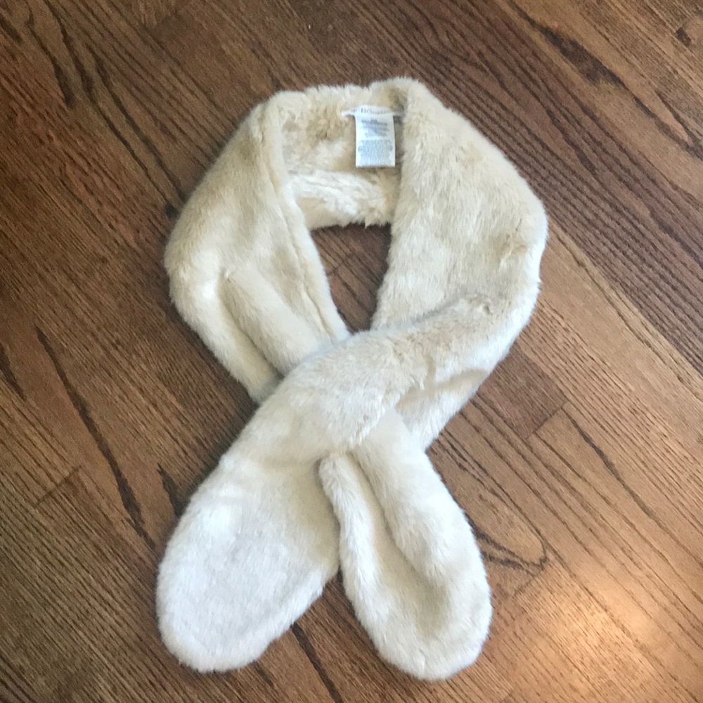 BCBGeneration cream fur scarf- never worn